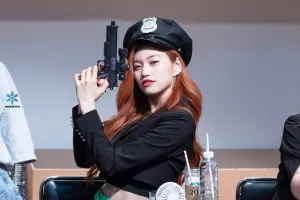 190525 Weki Meki Doyeon at 'LOCK END LOL' Fansign