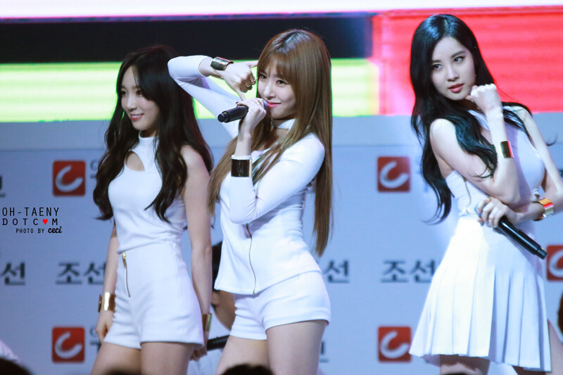 141120 Girls' Generation-TTS at Global Leaders Forum documents 1