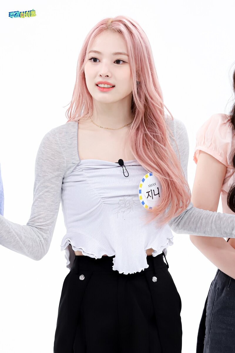 220222 MBC Naver Post - NMIXX at Weekly Idol documents 18