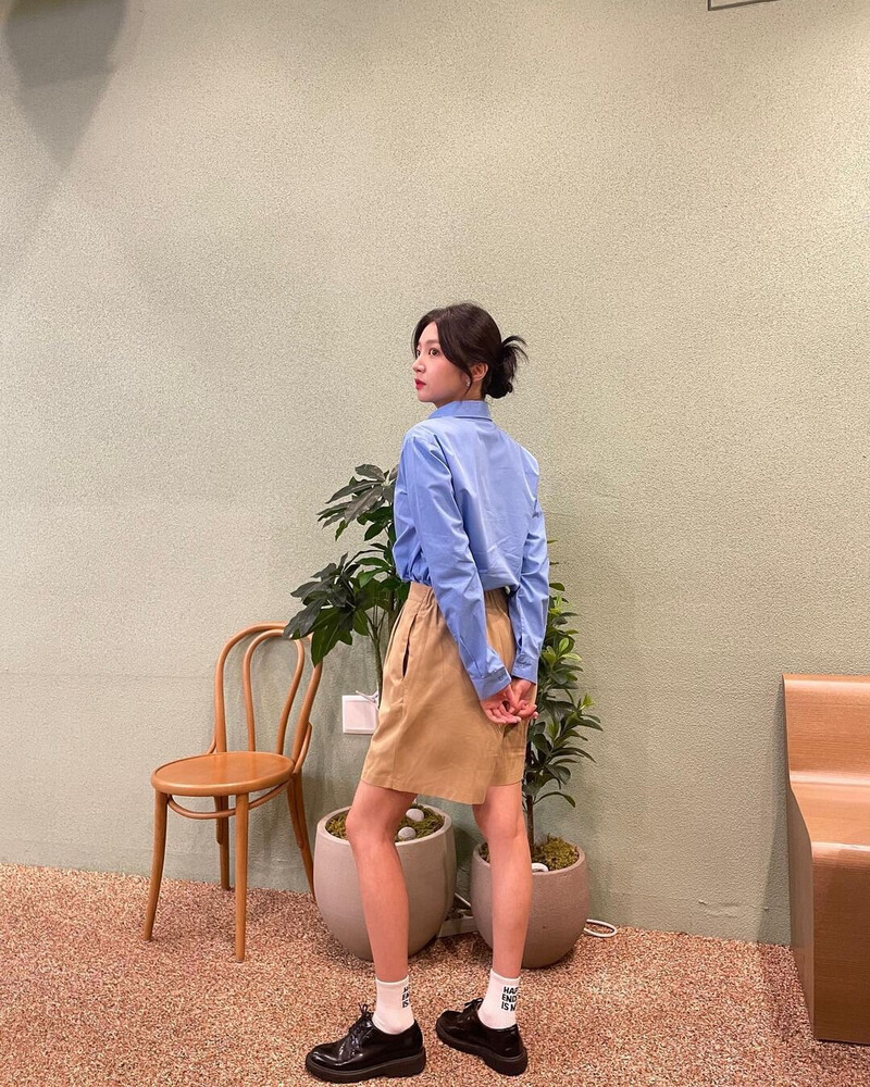 220830 Laboum Haein Instagram Update documents 3