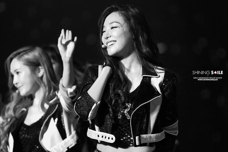 130720-130721 Girls' Generation Tiffany at Girls & Peace in Taiwan documents 11