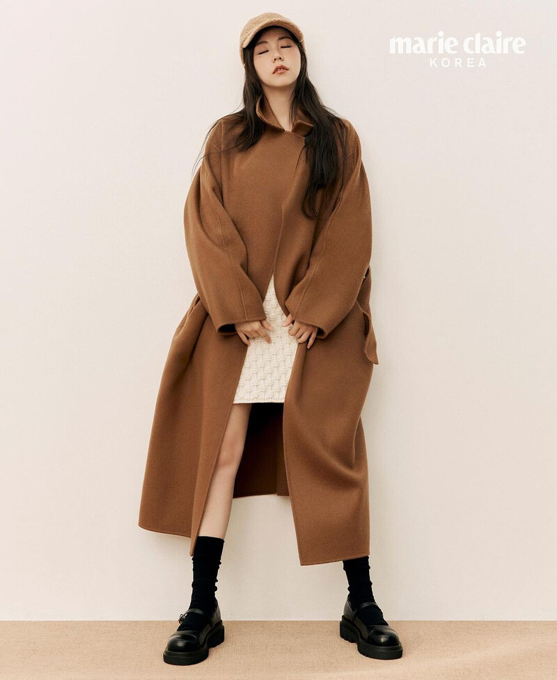 Ahn Sohee for Allure Korea - November 2023 Issue documents 5