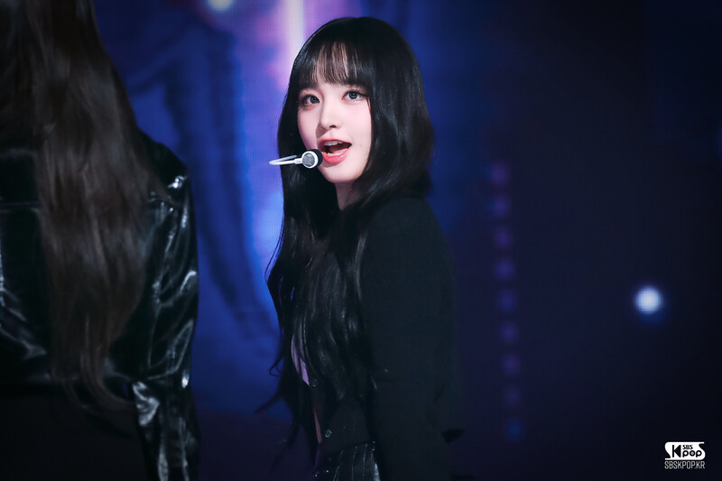 230423 IVE Liz - 'I AM' &  'Kitsch' at Inkigayo documents 5