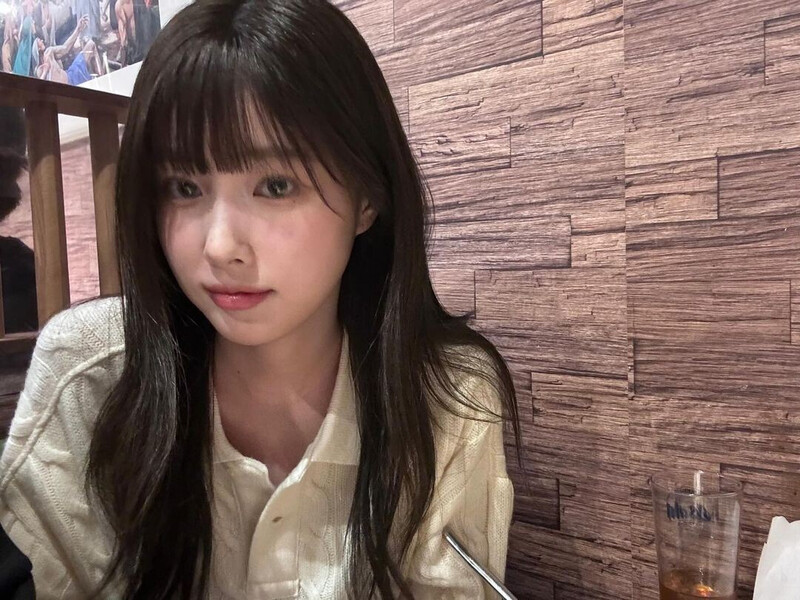 240303 Kang Hyewon Instagram Update documents 2