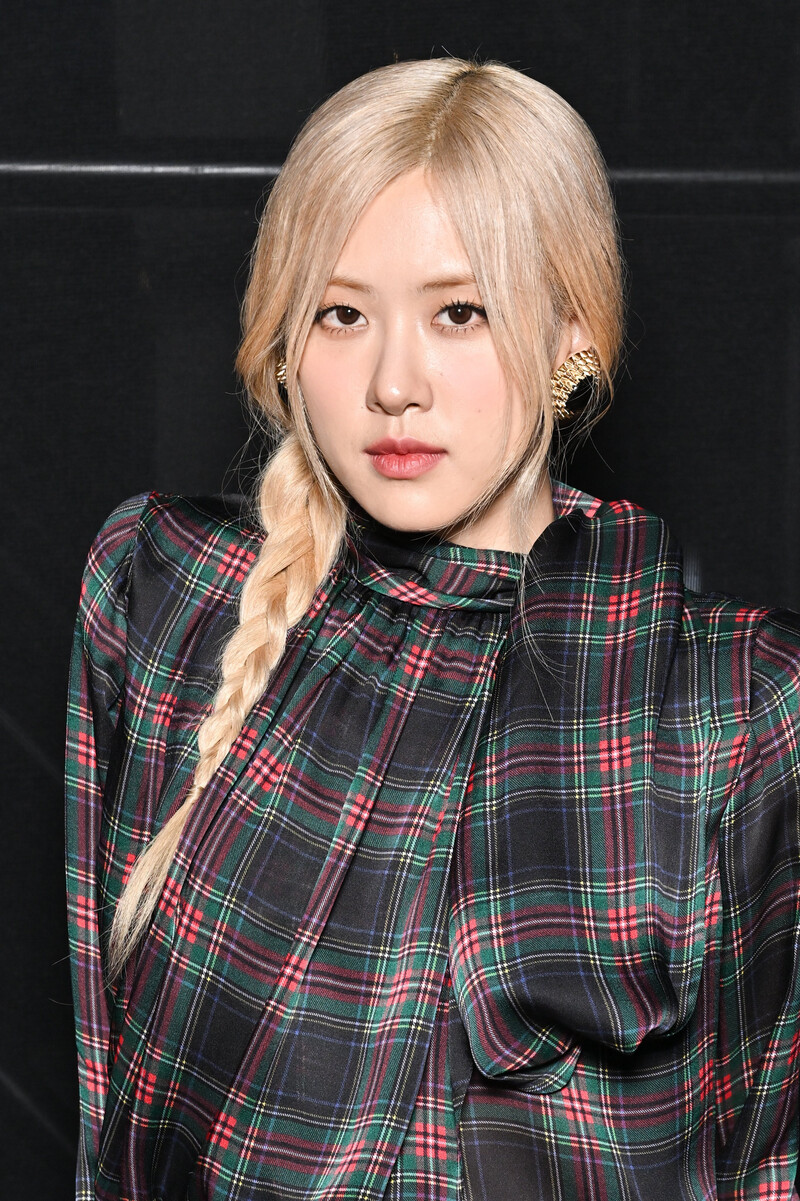 Rosé at the YSL Paris Fashion Week show documents 1