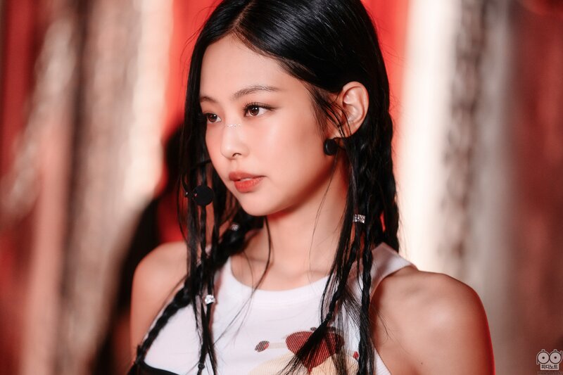 220828 BLACKPINK Jennie - 'Pink Venom' at Inkigayo documents 1