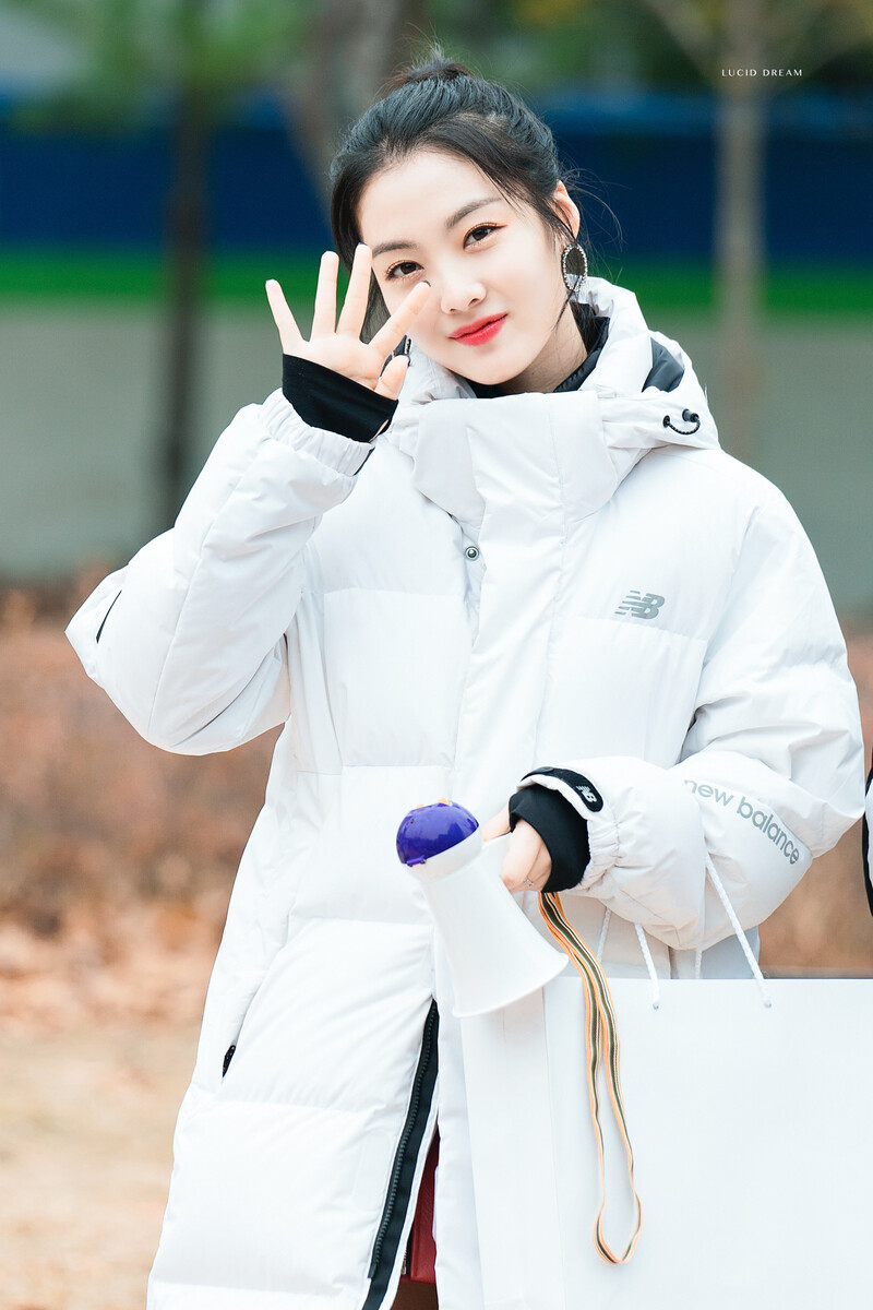 181116 Weki Meki Lucy at Music Bank mini fanmeet documents 2