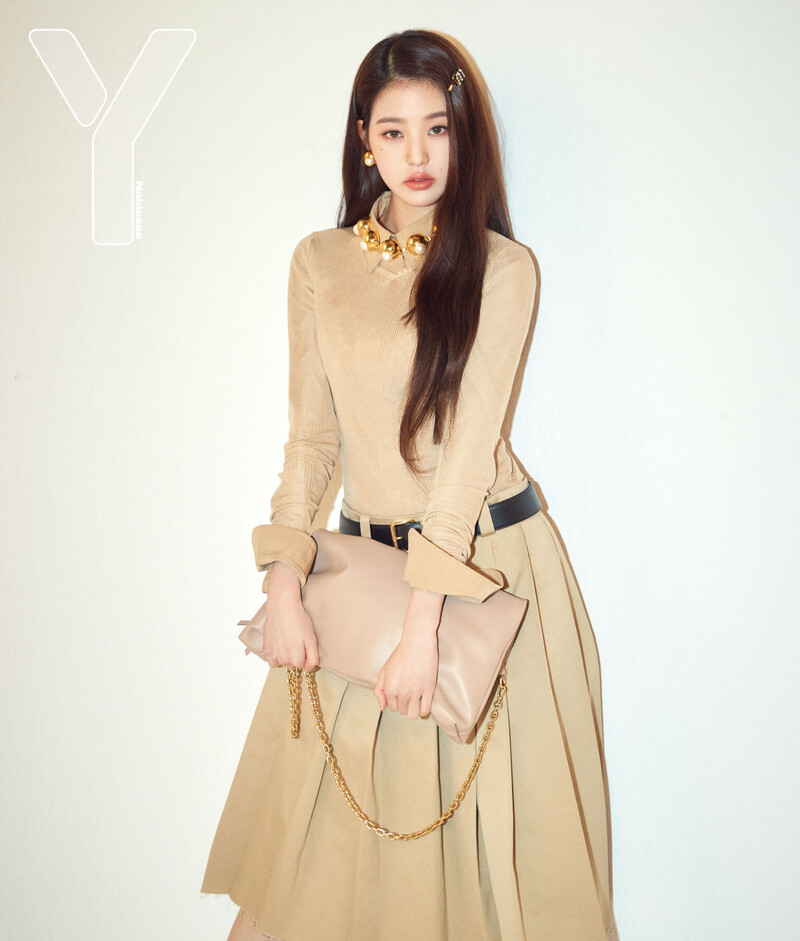 IVE WONYOUNG for NOBLESSE Y Magazine Korea April Issue 2022 documents 3