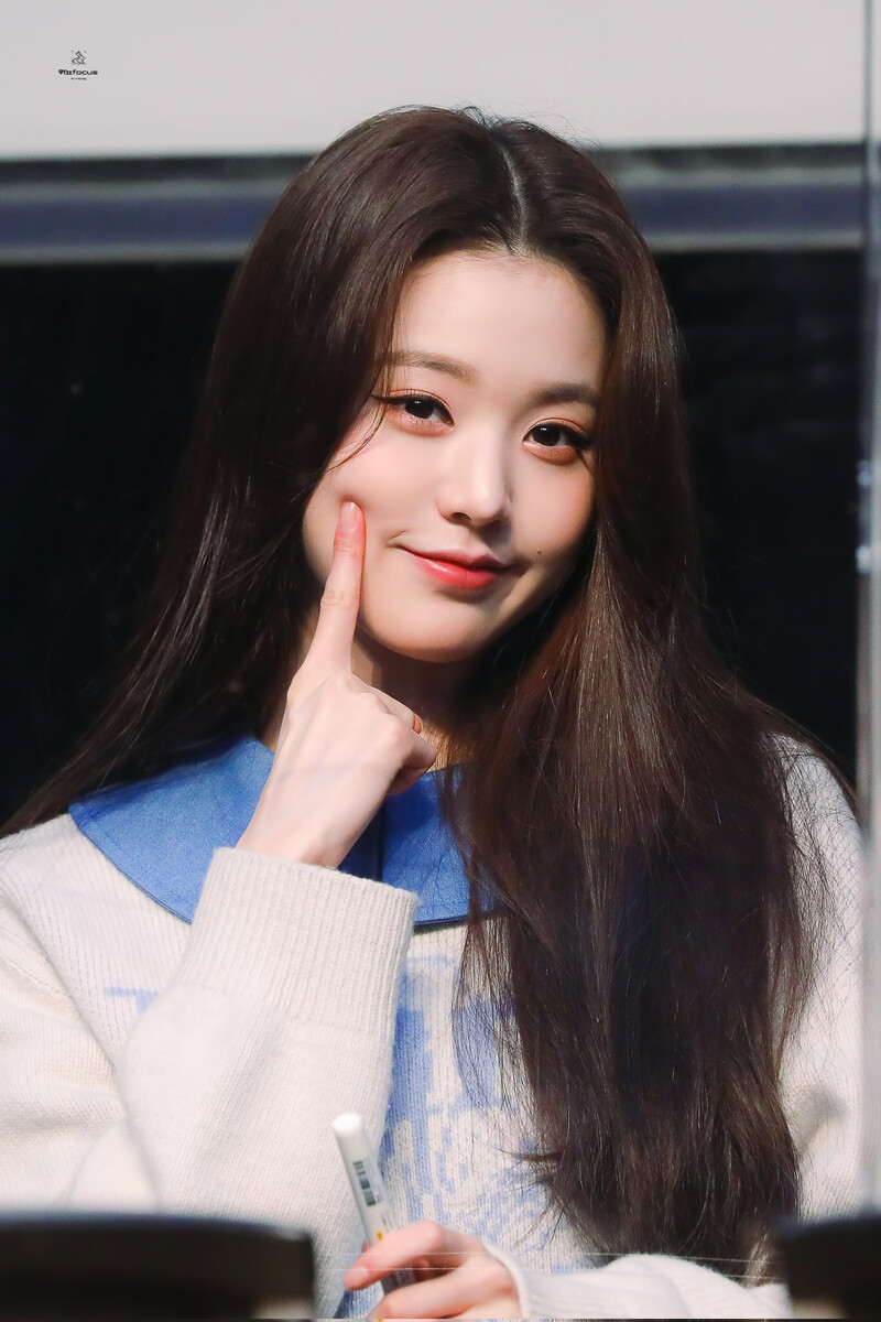 211224 Ive Wonderwall Fansign Event - Wonyoung 