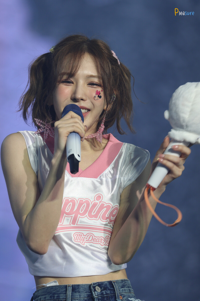 240803 Red Velvet Wendy - Fan-Con Tour 'Happiness : My Dear, ReVe1uv' in Seoul Day 2 documents 2