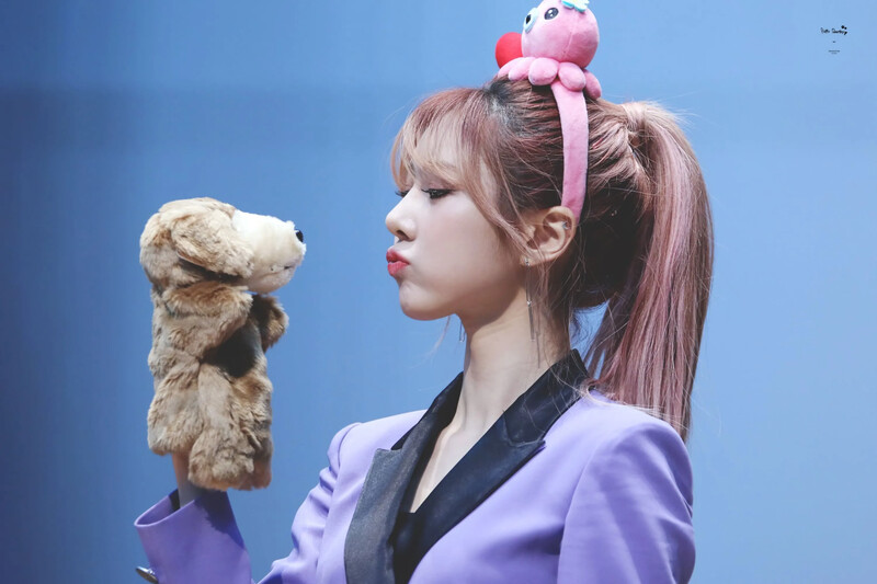 Yoohyeon918.jpg