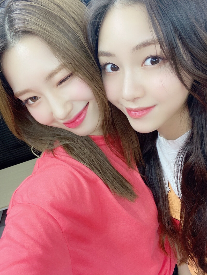 210907 Rocket Punch Twitter Update - Suyun & Dahyun documents 2