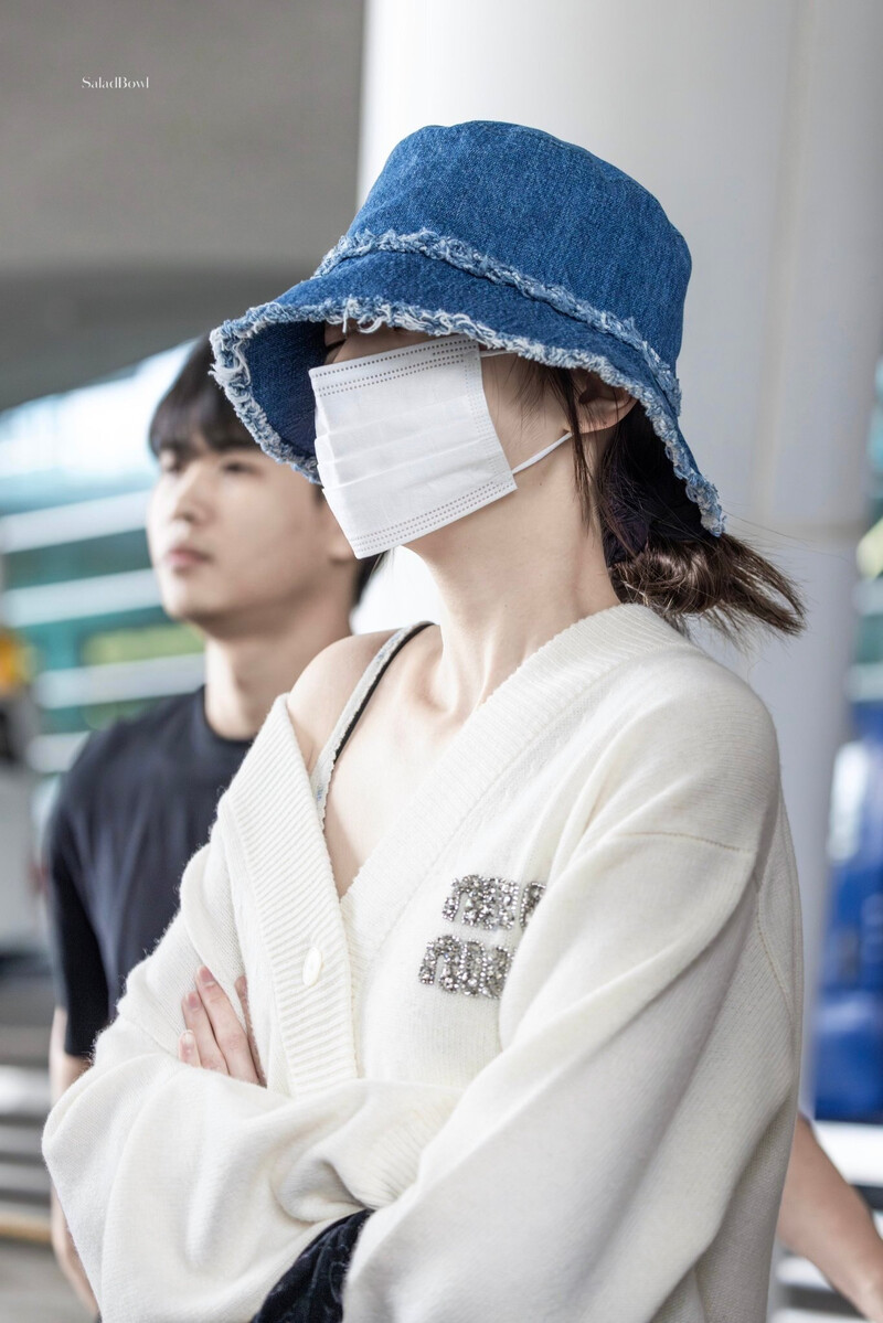 240703 WONYOUNG AT INCHEON INTERNATIONAL AIRPORT documents 3
