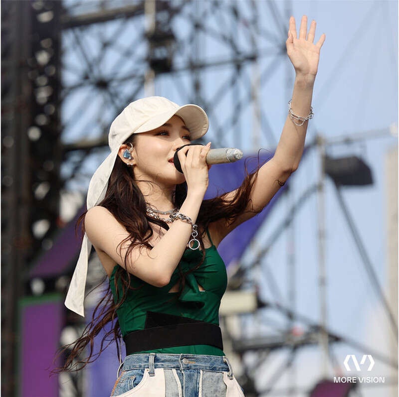 240706 - CHUNG HA Twitter Update | CHUNG HA at WATERBOMB FESTIVAL documents 3