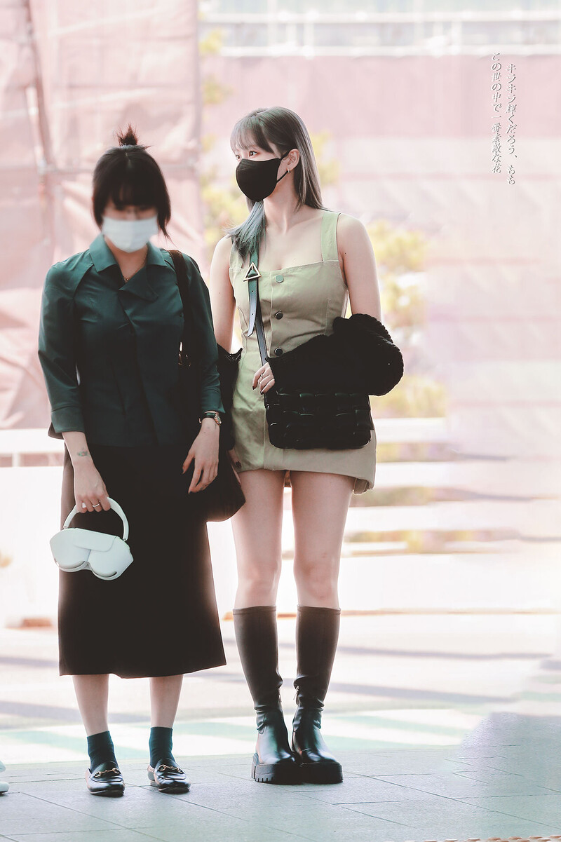 220512 TWICE Momo at Incheon International Airport for TWICE III in LA documents 5