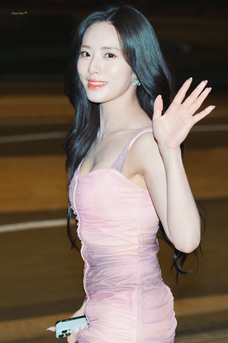 240314 fromis_9 Jiwon - Inspire Grand Opening Event documents 4