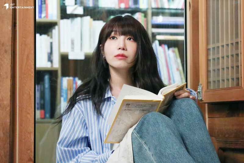 240619 IST Naver post - EUNJI fanmeeting 'Eunji's Bookstore' Poster & VCR shooting documents 1