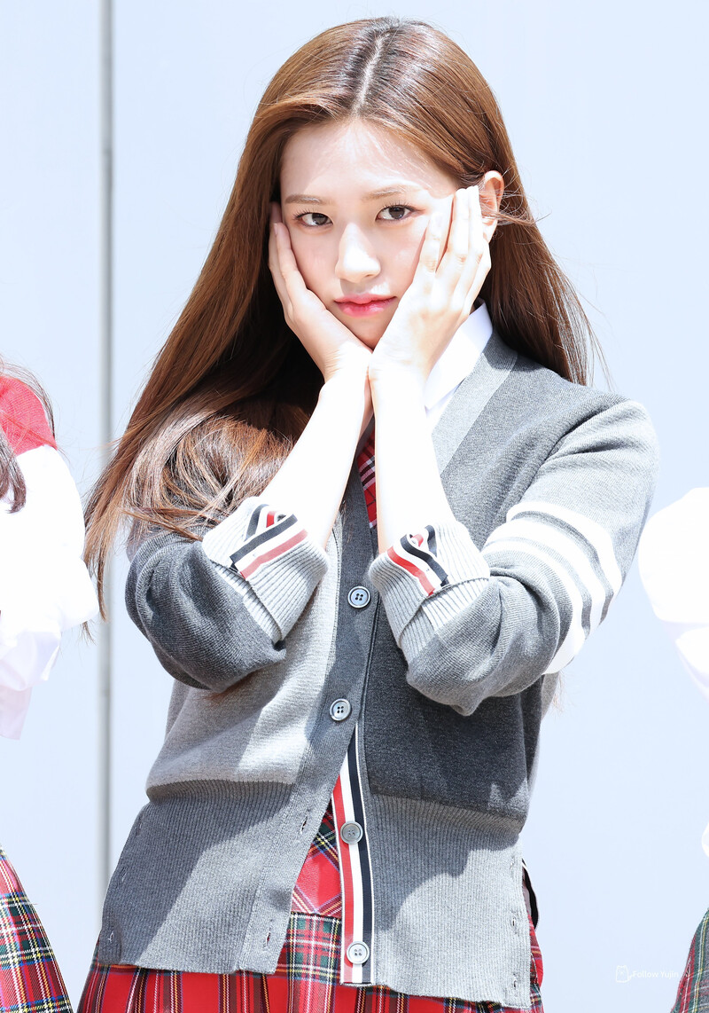 220818 IVE Yujin - 'Knowing Bros' Commute documents 6