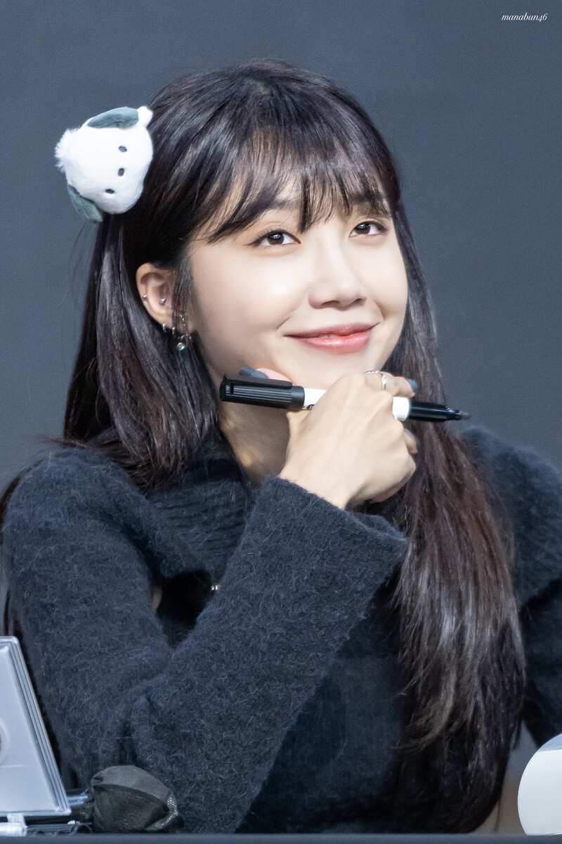 221112 Apink EUNJI at fansign event documents 30