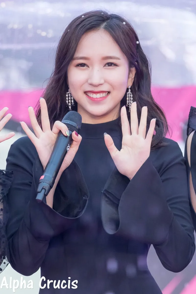 Mina880.jpg