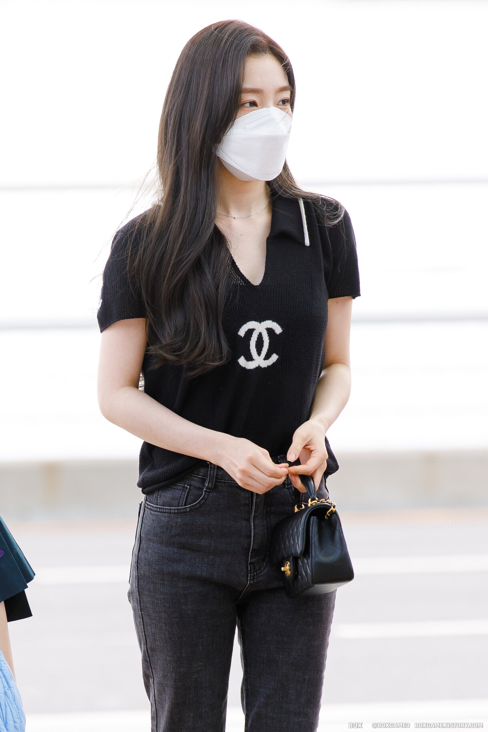 220520 Irene at Incheon International Airport headed for Allo Bank ...