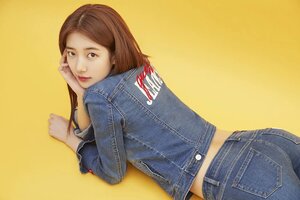 Suzy for Guess 2018 SS