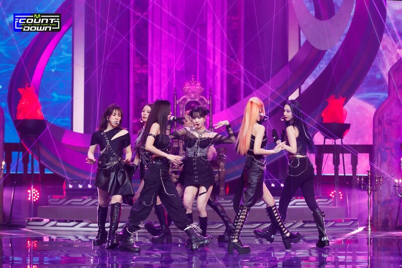 220127 GOT the beat - 'Step Back' at M Countdown documents 6