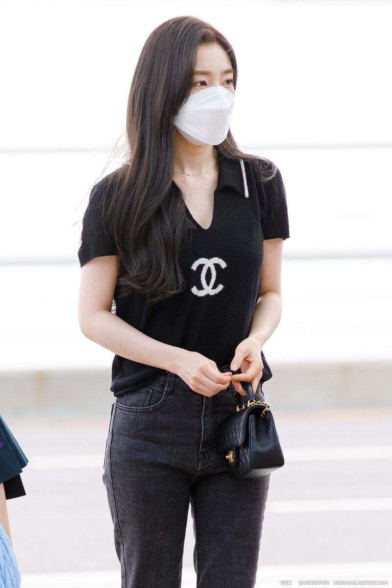 220520 Irene at Incheon International Airport headed for Allo Bank ...