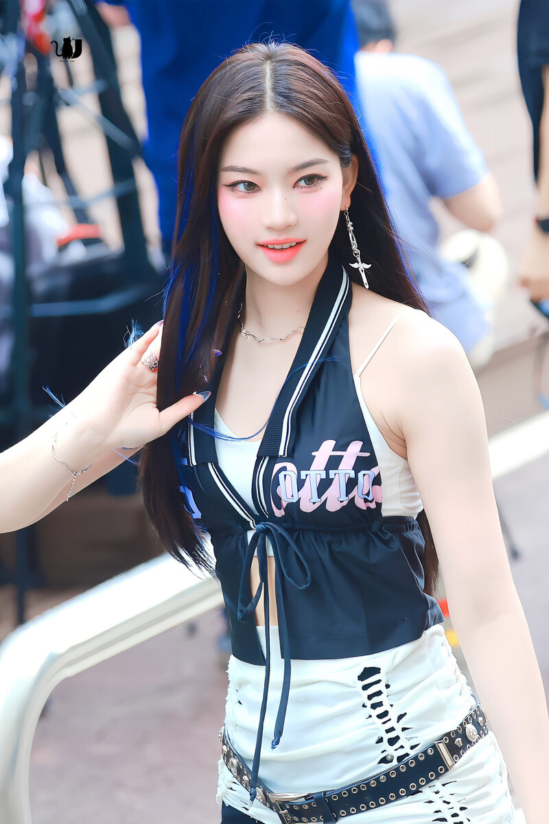 240705 STAYC Isa - Music Bank Commute documents 2