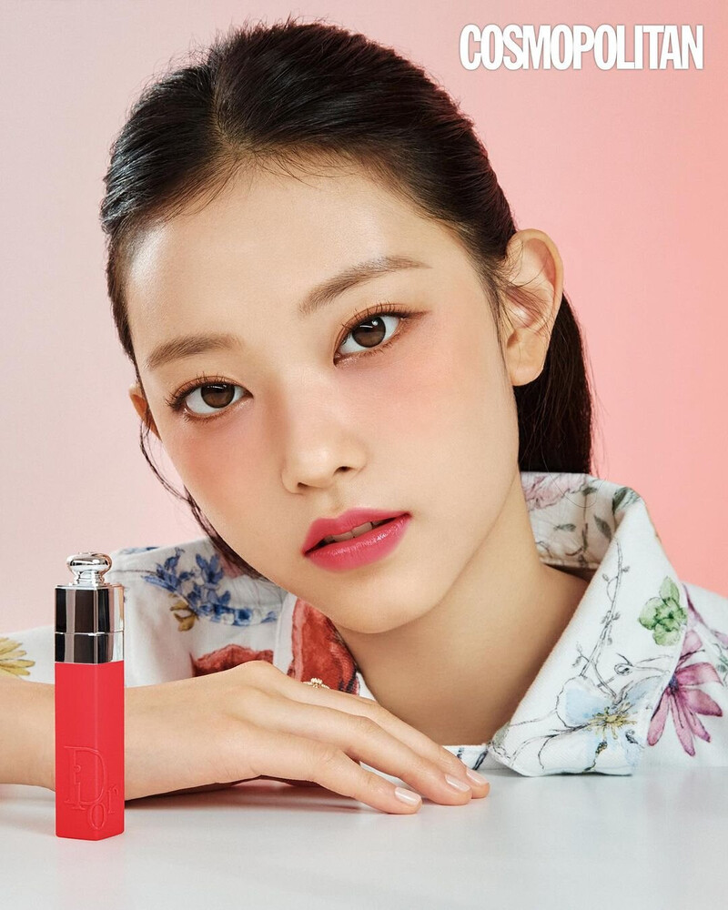 NewJeans Haerin for Cosmopolitan Korea x DIOR Beauty documents 5