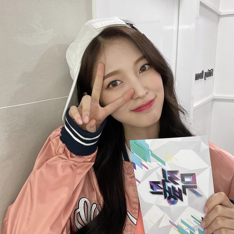 210319 OH MY GIRL Arin SNS Update documents 14