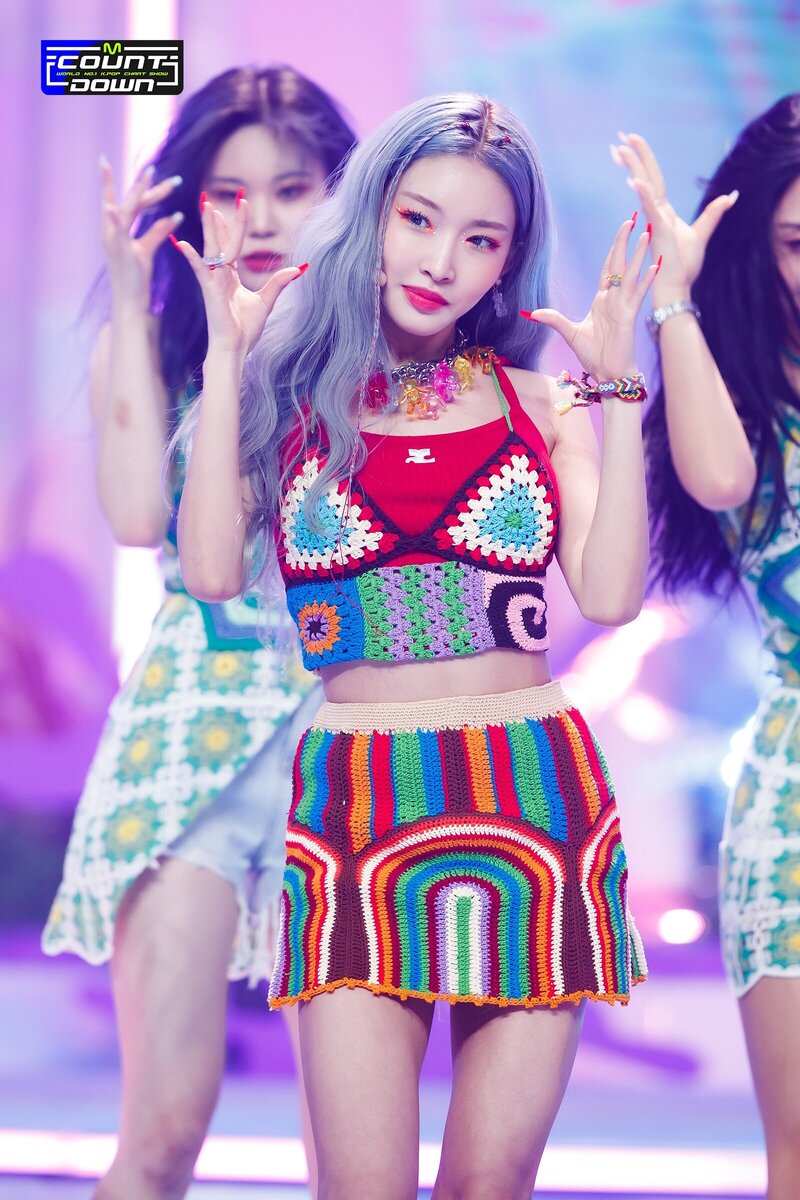 220714 Chungha - 'Sparkling' at M Countdown documents 14