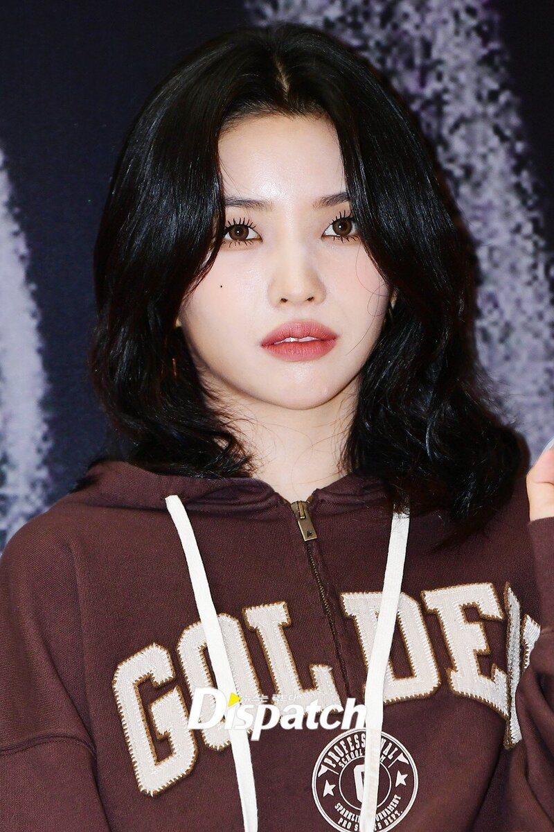220921 SOYEON- GOLDEN GOOSE Pop-Up Store Opening at Seoul documents 7