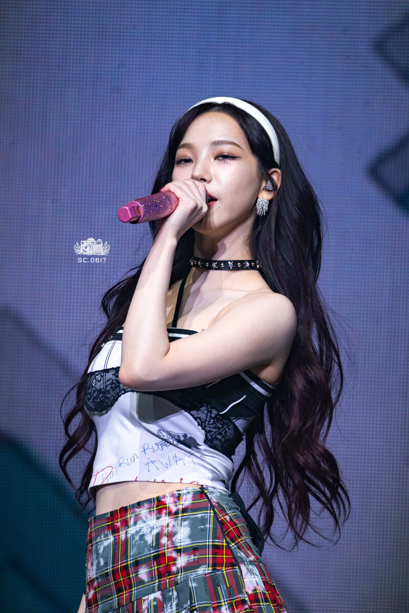 240922 aespa Karina - ‘SYNK : Parallel Line’ Tour in Macau Day 2 documents 2