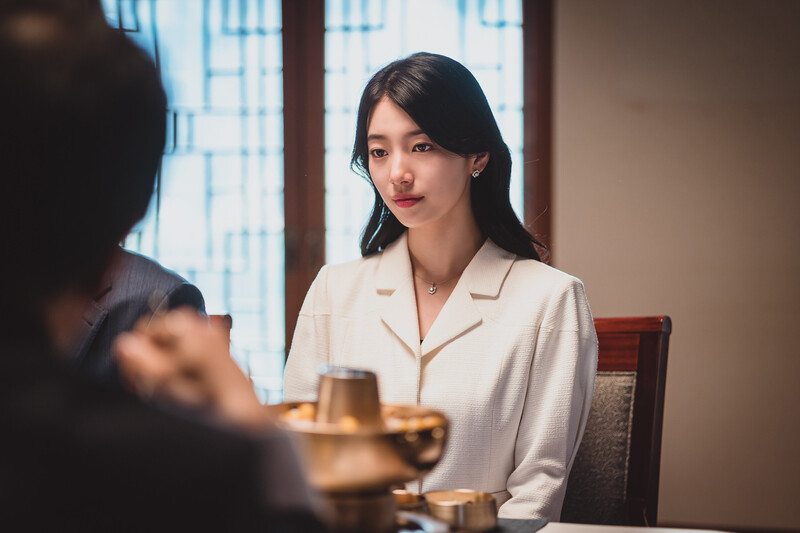 220710 SOOP Naver Post - Bae Suzy - 'Anna' Behind the Scenes documents 2