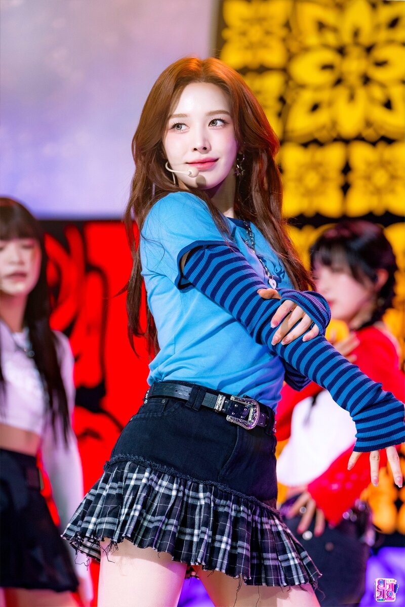 231119 Red Velvet Wendy - 'Chill Kill' at Sbs Inkigayo documents 1