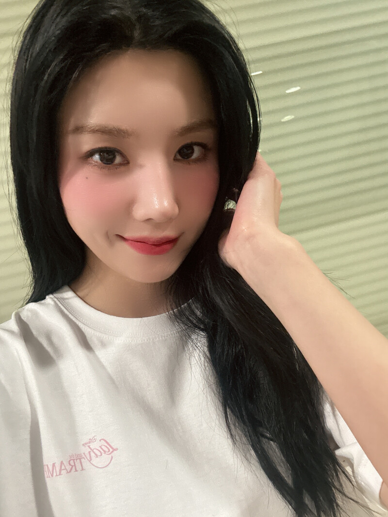 240722 KWON EUNBI SNS Update documents 11