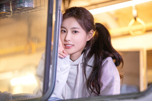 221112 8D Naver Post - Kang Hyewon - Manyo Factory CF Behind