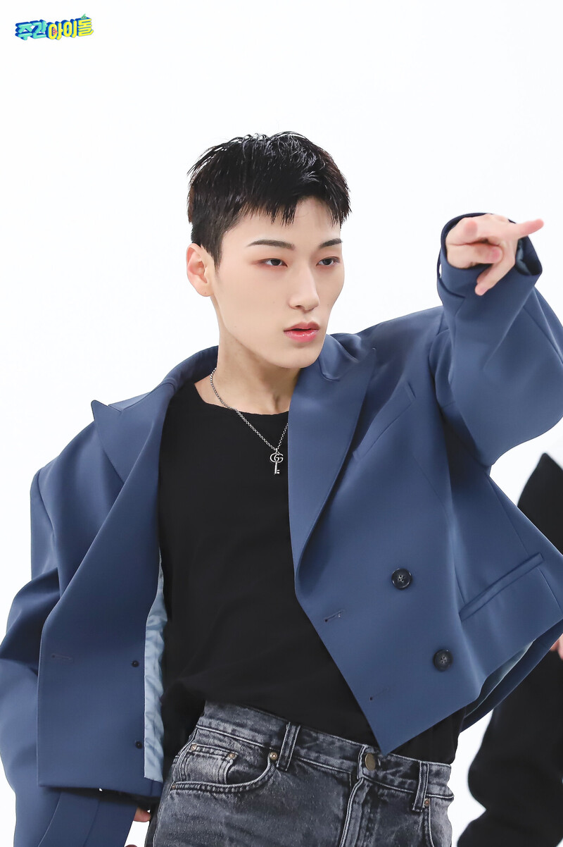 210915 ATEEZ on Weekly Idol | Naver Update documents 3