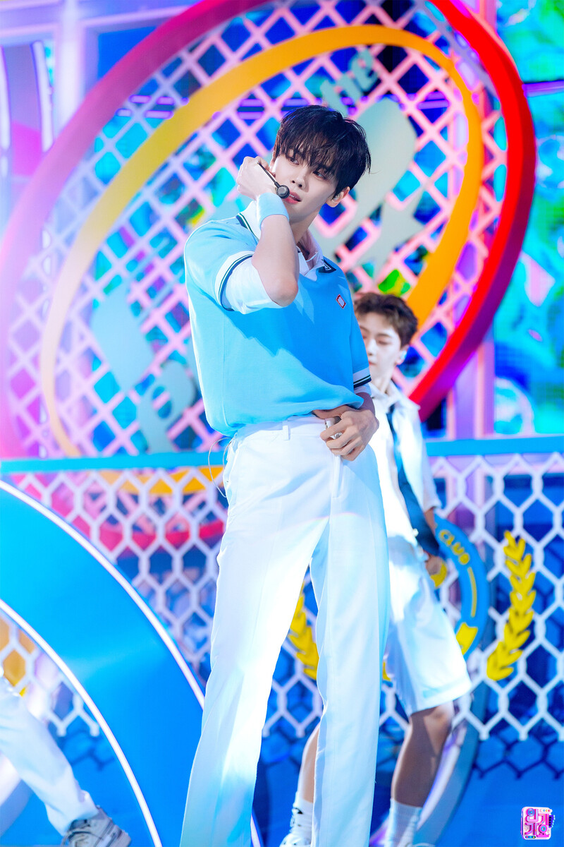 240519 ZEROBASEONE Gyuvin - 'Feel the POP' at Inkigayo documents 2