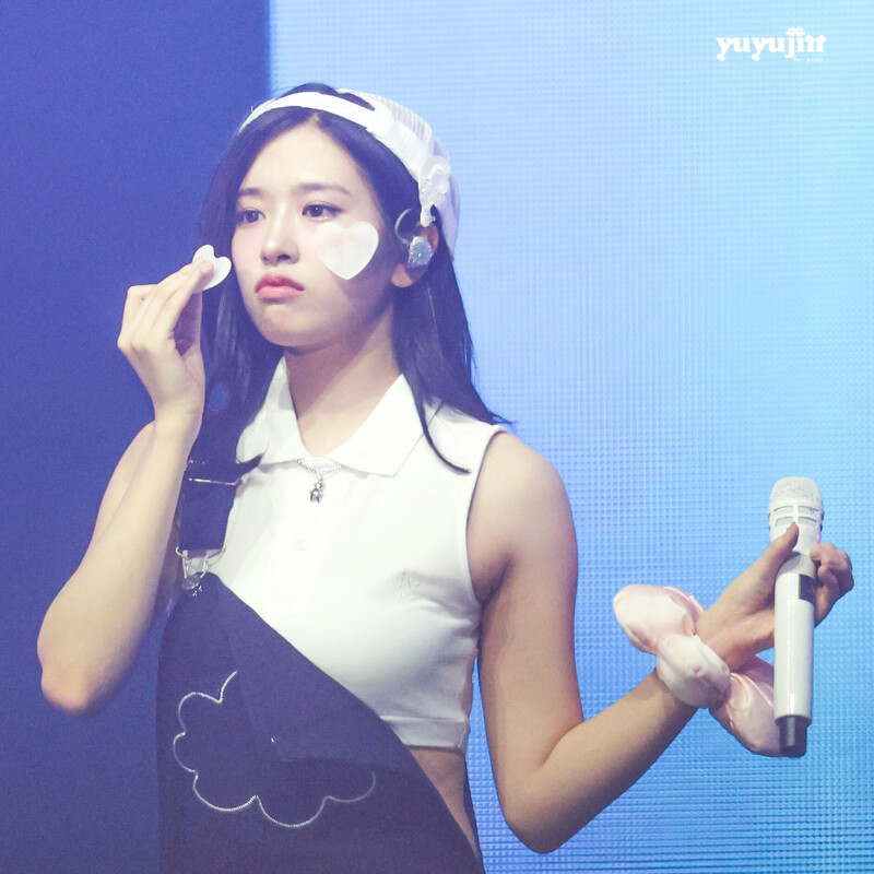 240810 IVE Yujin - 1st World Tour ‘Show What I Have’ in Seoul Day 1 documents 8