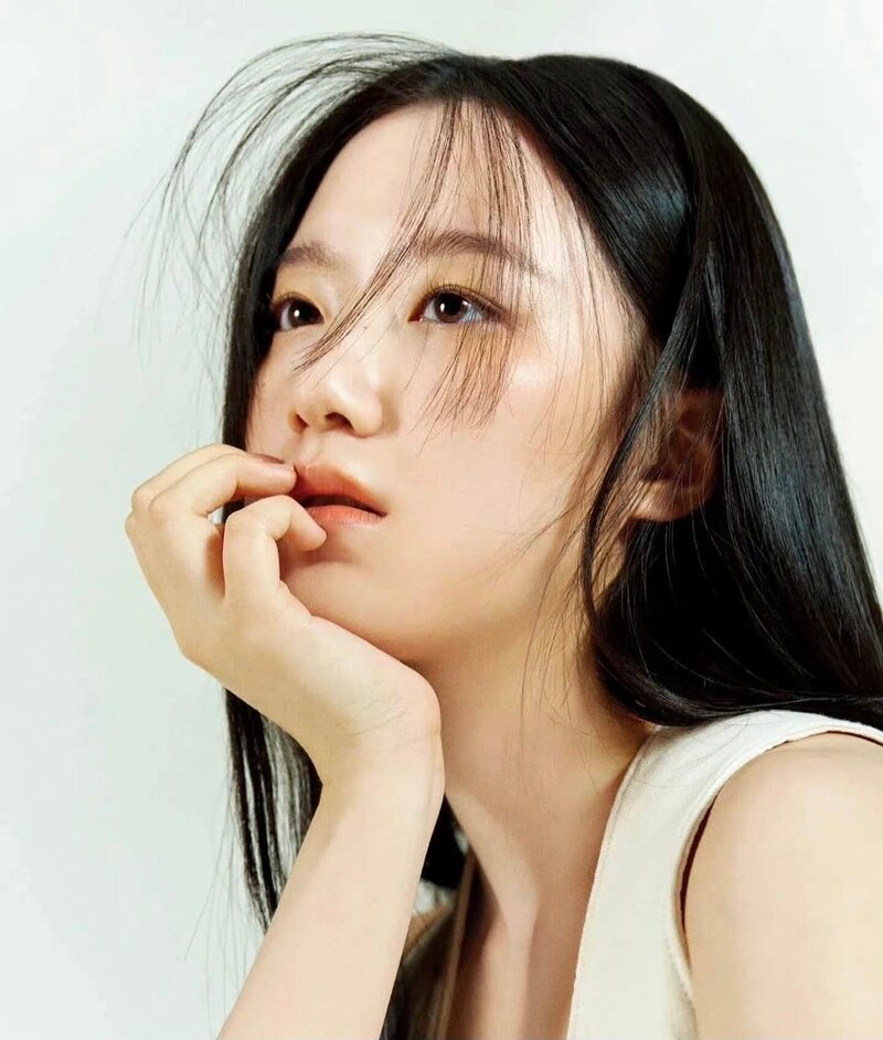 (G)I-DLE's Shuhua for Beauty+ Magazine May 2022 Issue documents 3