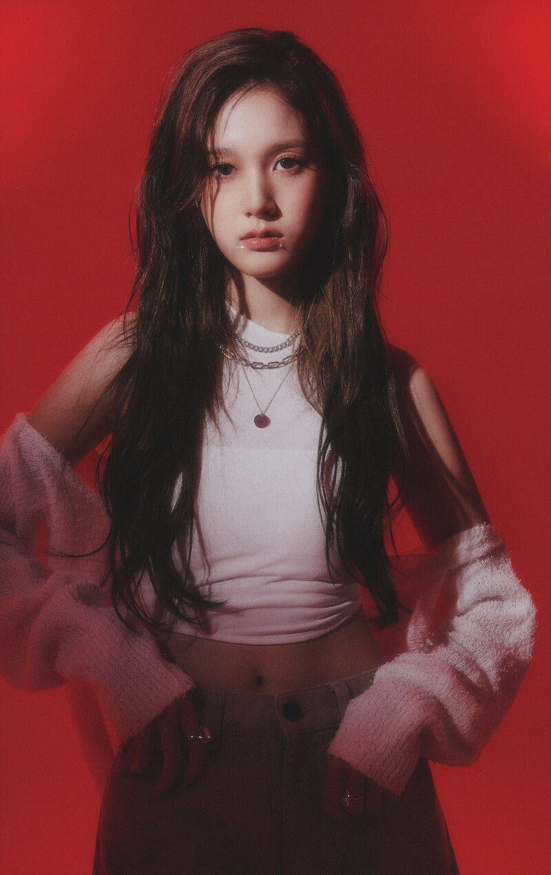 STAYC - Japan 3rd Single 'LIT' (Scans) documents 3