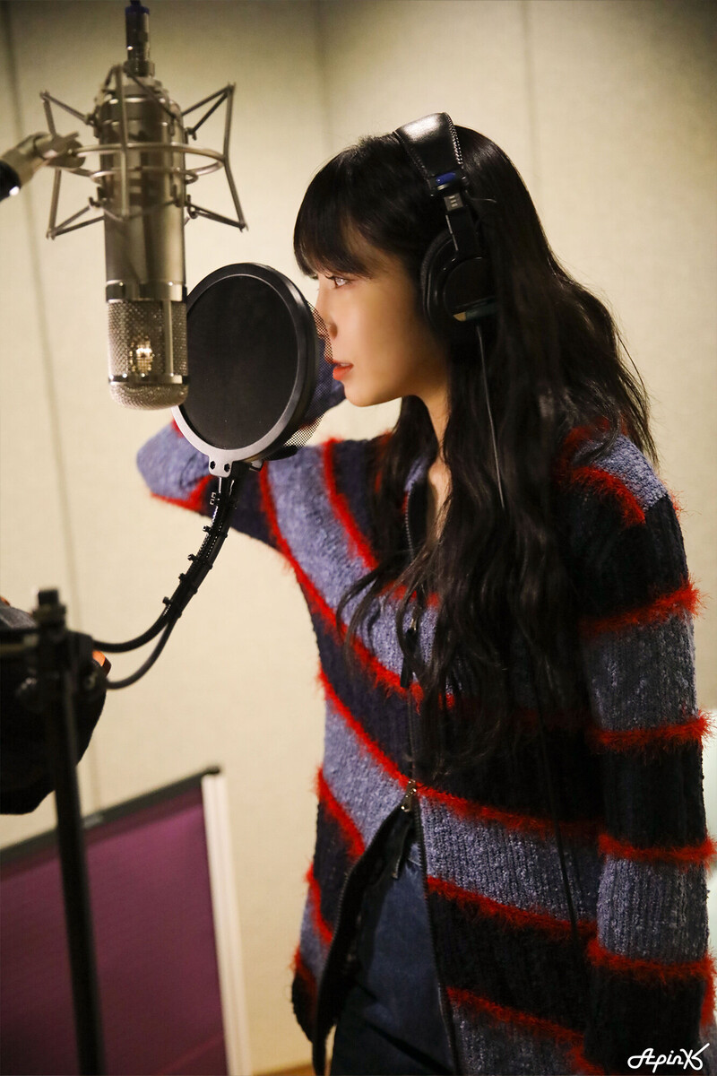 220420 IST Naver post - APINK 'I want you to be happy' recording behind documents 18
