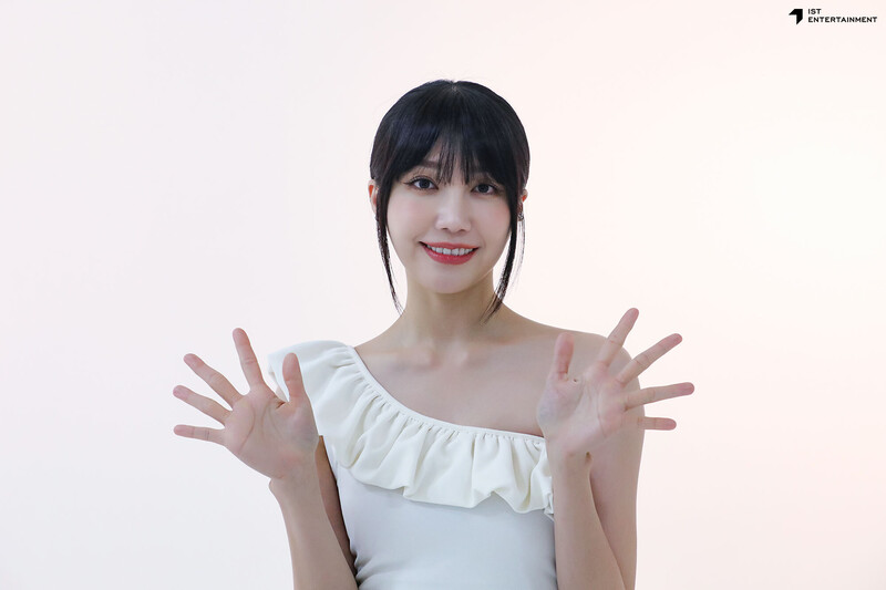 230515 IST Naver post - EUNJI behind the scenes for 'Sangkwaehwan' commercial documents 17