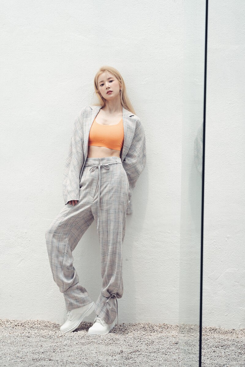 Apink Chorong for Pilates S Magazine June 2022 Issue documents 6
