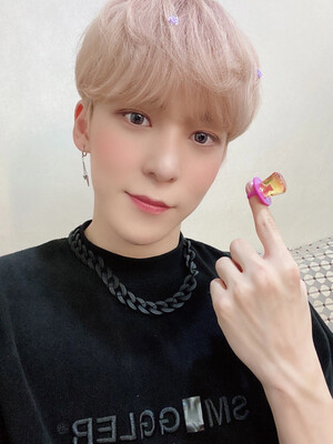 200903 Yunho Twitter Update (ATEEZ) 