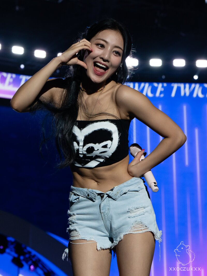 230706 TWICE Jihyo - ‘READY TO BE’ World Tour in New York documents 1