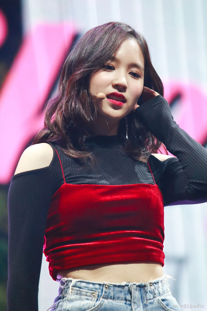 Mina2637.jpg