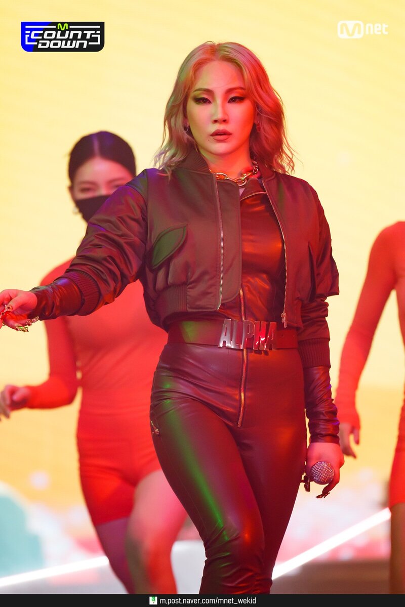 210826 CL Performing "SPICY" at M Countdown | Naver Update documents 16